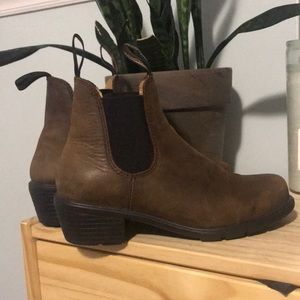 Blundstone women’s boots US size 7